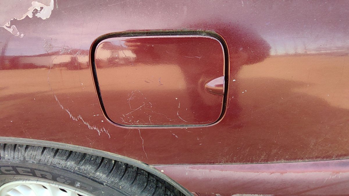 1998 Buick Lesabre Fuel Tank Door With Hinge Gas Lid Oem Filler 51B Bordeaux Red