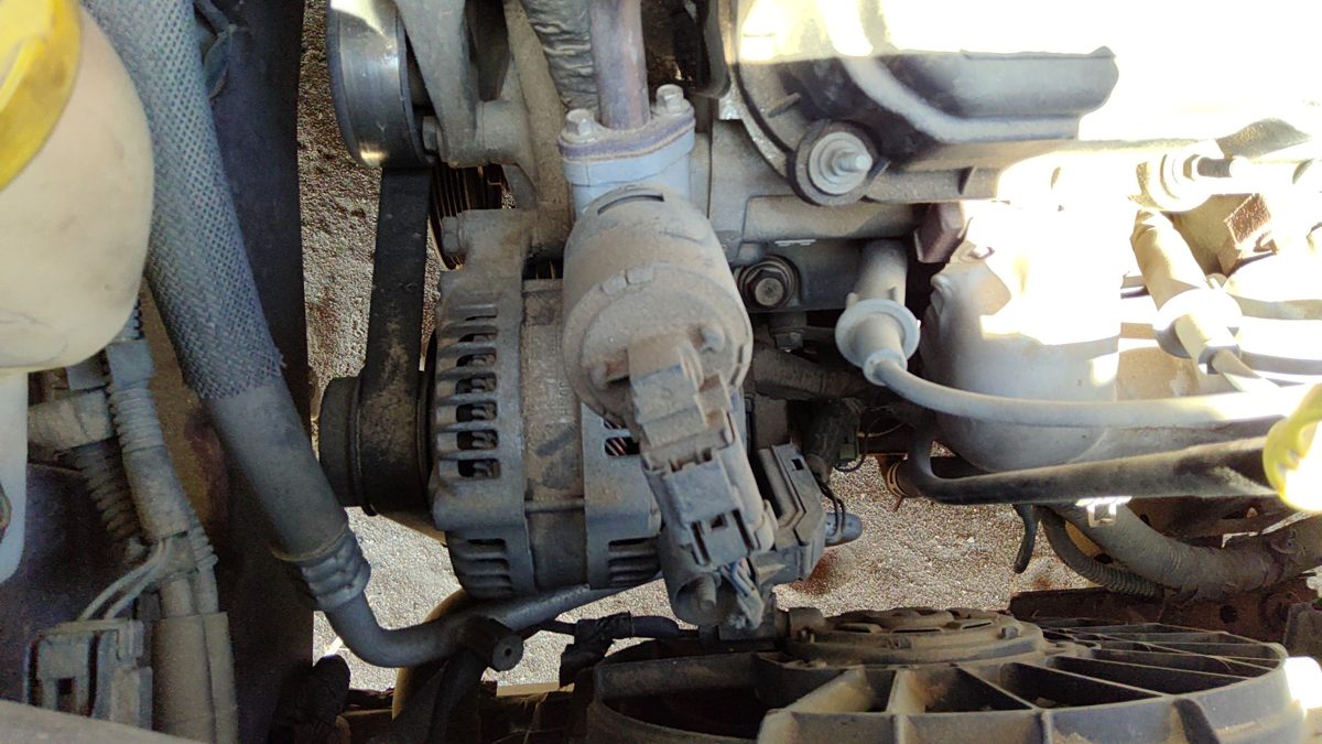 2001-2007 Chrysler Town Country Alternator 3.8L 04868431Af
