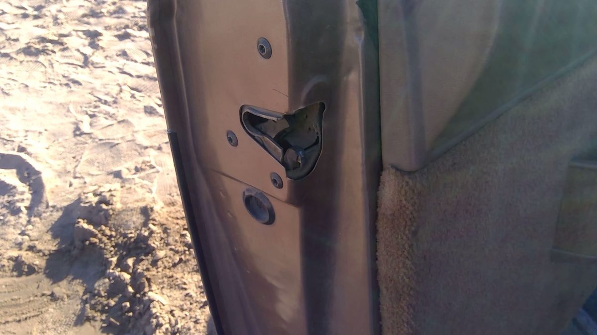 1995 Chevy Astro Driver Left Front Door Latch With Rods/Cables Oem
