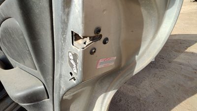 00-05 Pontiac Bonneville Passenger Right Rear Door Latch With Rods/Cables Back