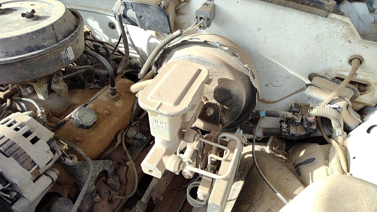 1994-1999 Chevy Silverado 1500 Power Brake Booster With Master Cylinder Pair Set