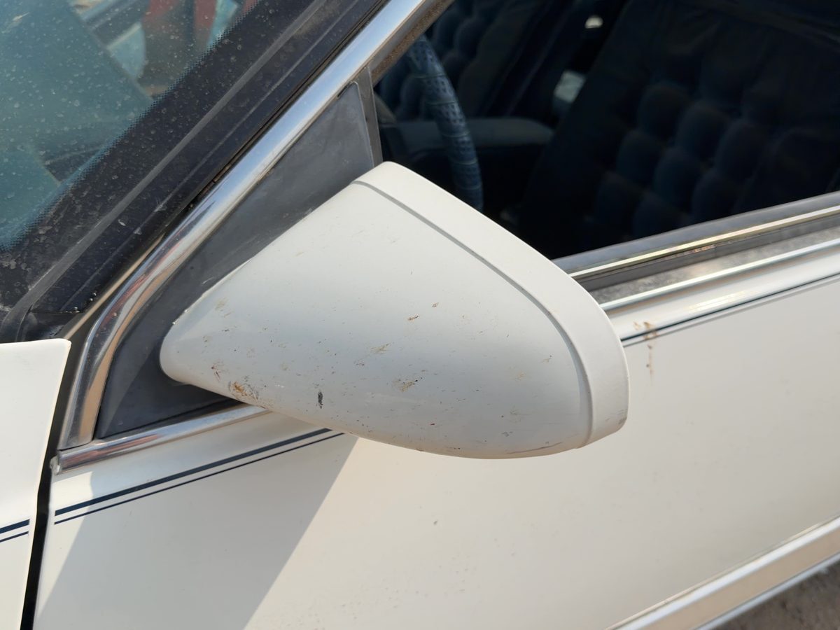 1985-1986 Oldsmobile 98 Driver Left Side Mirror Door Mounted Oem White 20469520
