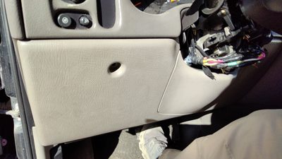 02-03 Trail Blazer Lower Dash Under Column Knee Bolster Trim Panel Gray 95D