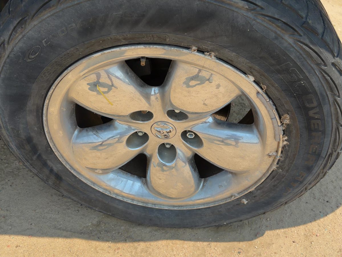 2002 Dodge Pickup 1500 Wheel