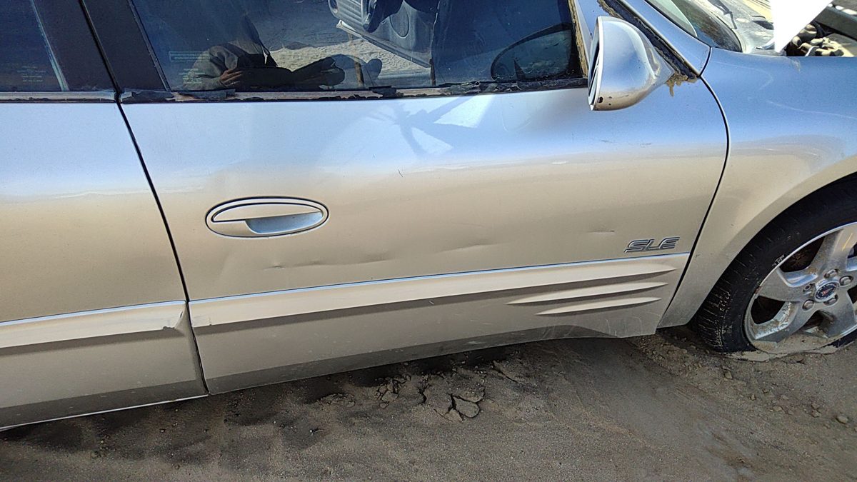 2004 Pontiac Bonneville Front Door
