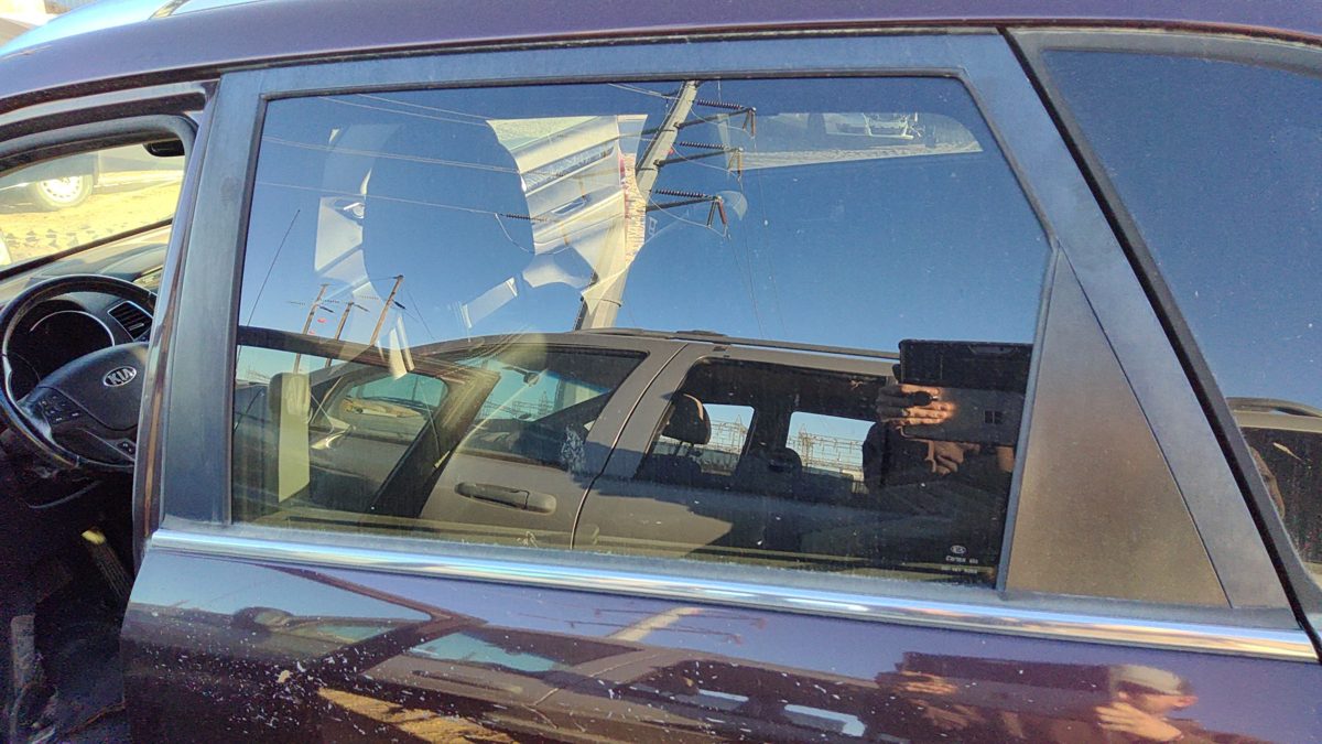 2011-2015 Kia Sorento Driver Left Rear Side Window Door Glass Oem Back