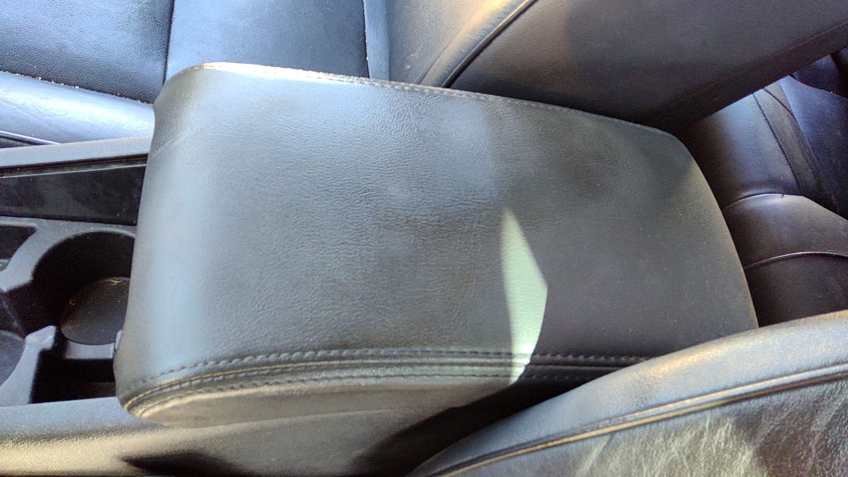 2009-2012 Chevy Malibu Center Console Lid Only Oem Arm Rest Fold Down 192 Ebony