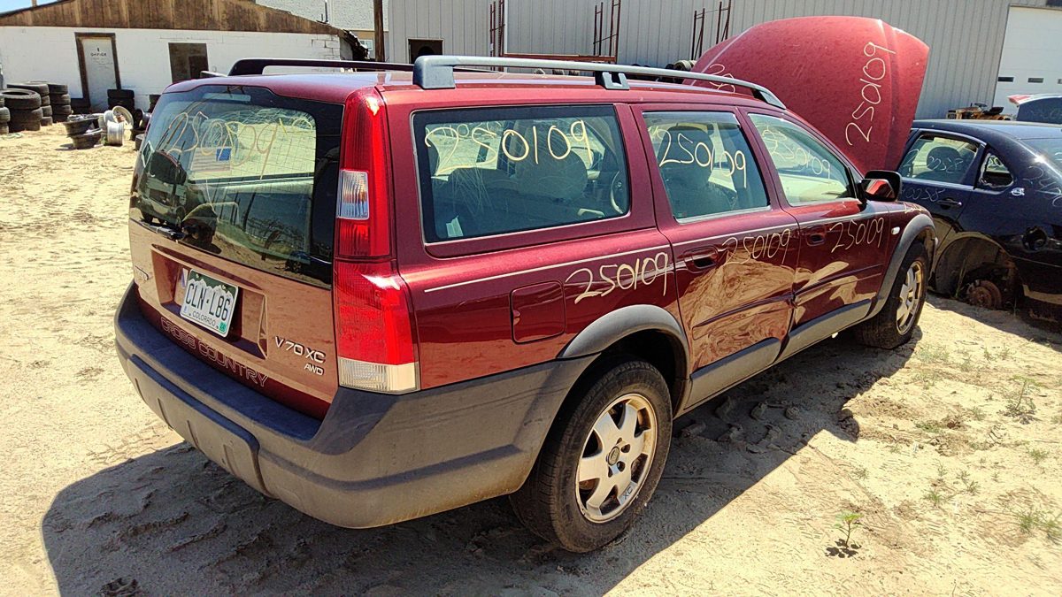 2001 Volvo 70 Series Vehicle Unit Complt.