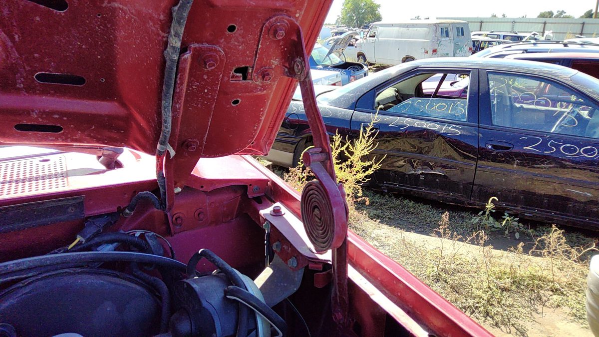 1991 Ford Pickup F150 Hood Hinge