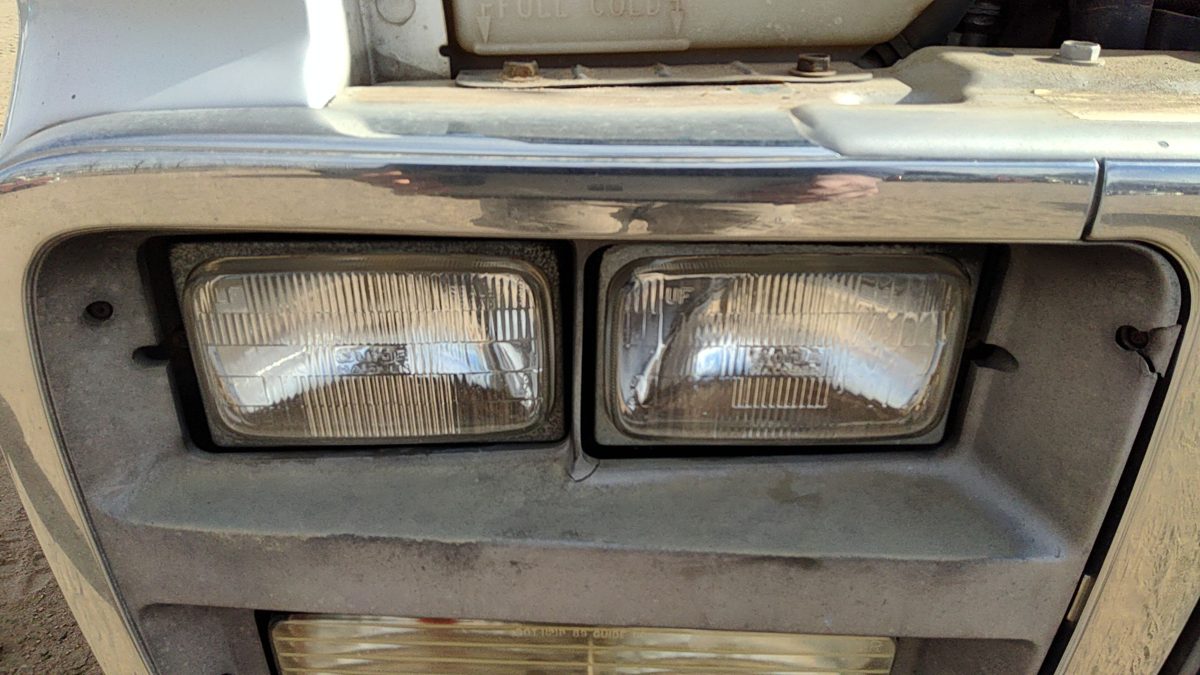 1992-1996 Gmc Van 3500 Passenger Right Head Light Set Oem Front Lamp 15685968