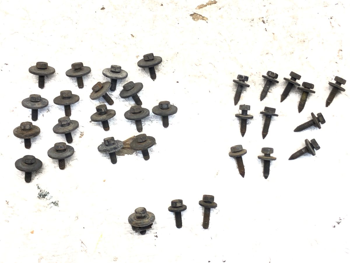 1986 Chevy Corvette C4 Set Of Bolts For Inner Fender Oem Hardware