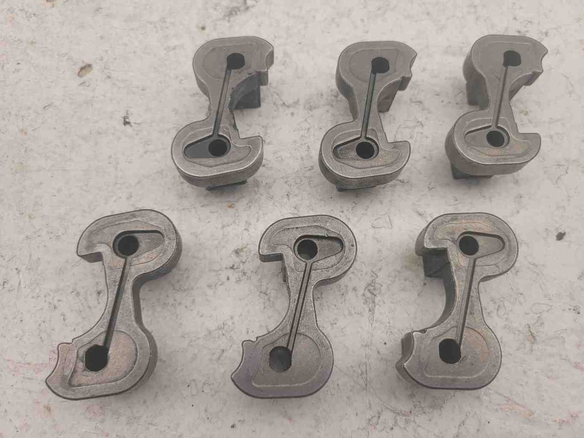 2005 Dodge Ram 3500 5.9L Cummins Rocker Pedestal Set Of 6
