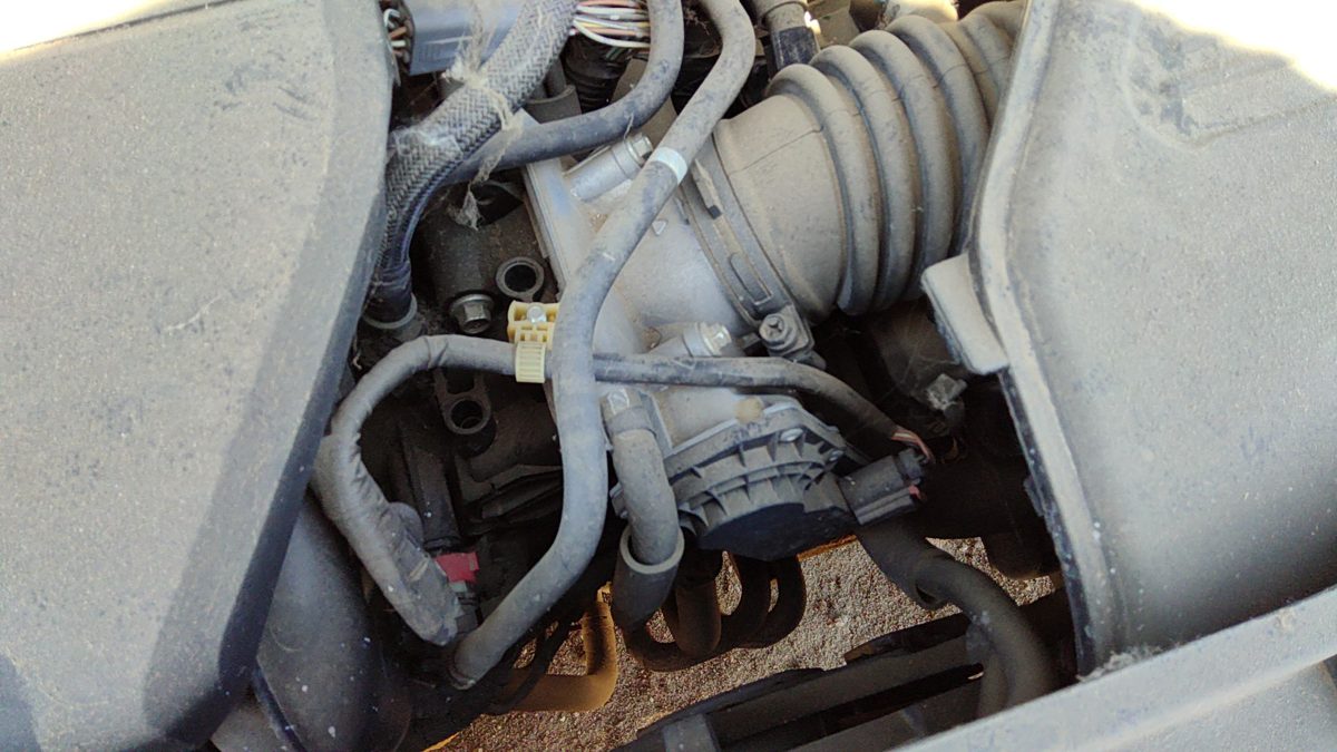 2006-2013 Mazda 3 Throttle Body Valve Assembly Complete Oem With Sensors 2.0L
