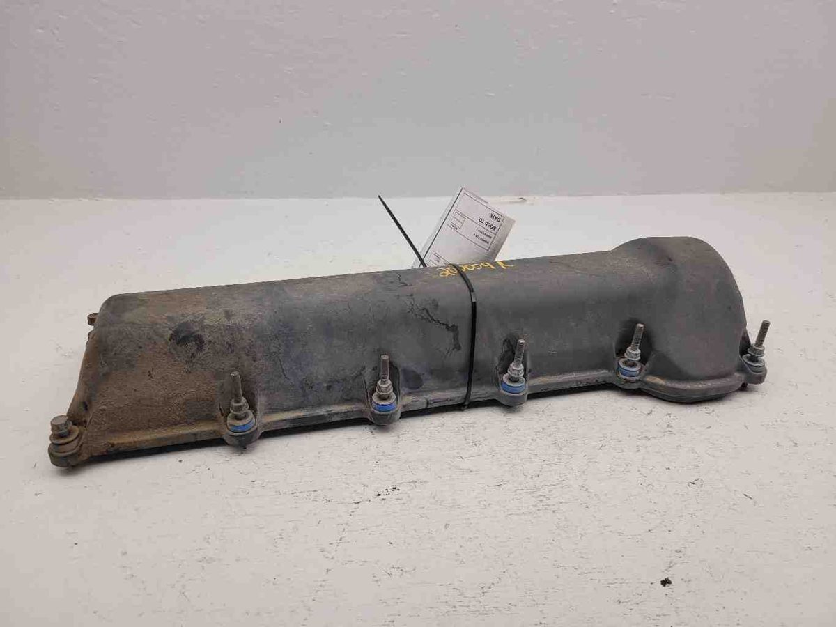 2004-2005 Cadillac Srx Passenger Right Valve Cover Oem 4.6L 12587645