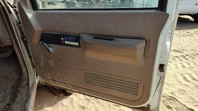 94 Chevy Silverado 1500 Passenger Right Front Door Trim Panel Manual Windows Tan