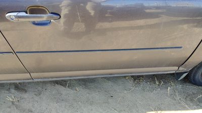 05-06 Chevy Cobalt Passenger Right Front Moulding From Door Trim Strip Blue 84U