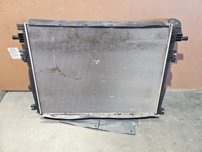 2011-2016 Ford F250 Radiator Oem 6.7L Powerstroke Bc3Z8005E