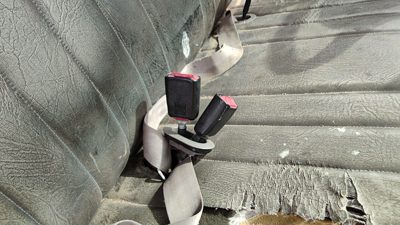 1999 F250 Super Duty Passenger Right Front Seat Belt Buckle Receiver Oem Gray