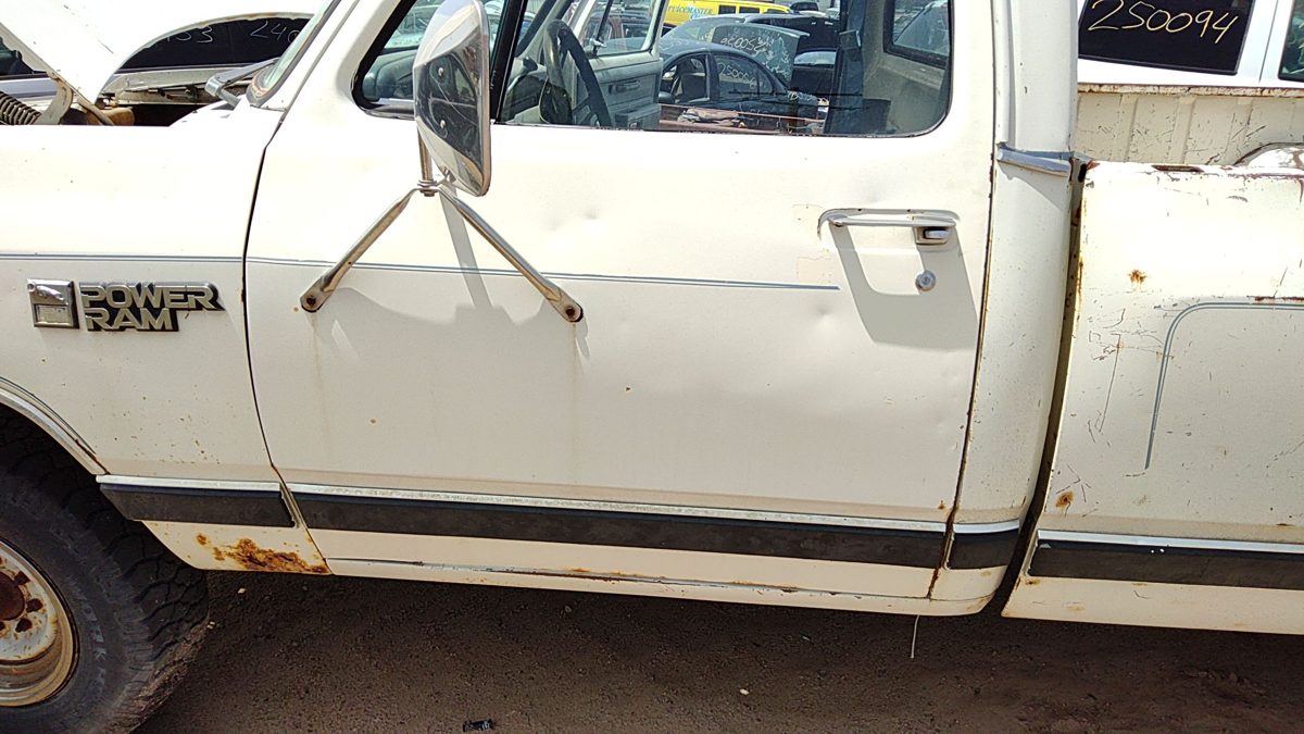 1984 Dodge Pickup 250 Front Door
