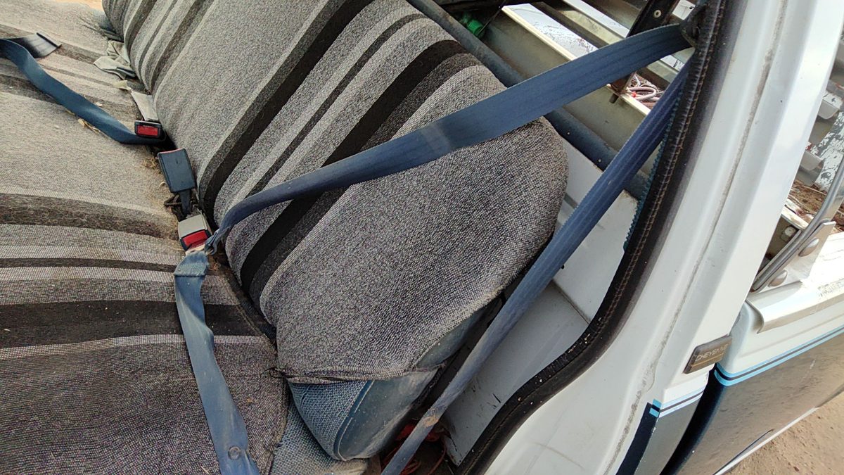 1991 Chevy Silverado 1500 Driver Left Front Seat Belt Retractor Shoulder Blue