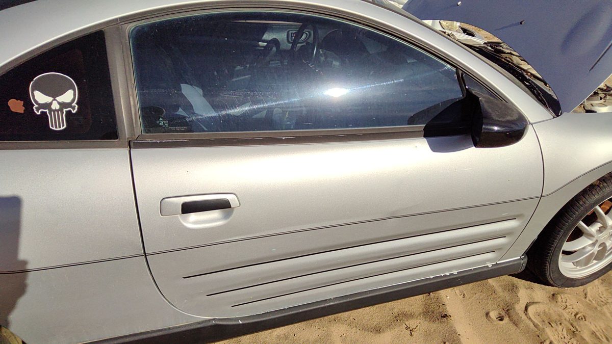 2004 Mitsubishi Eclipse Front Door