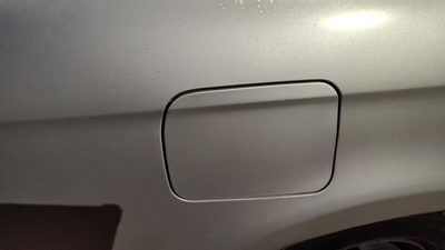 2000-2004 Subaru Legacy Fuel Tank Door With Hinge Gas Lid Filler Sedan Silver