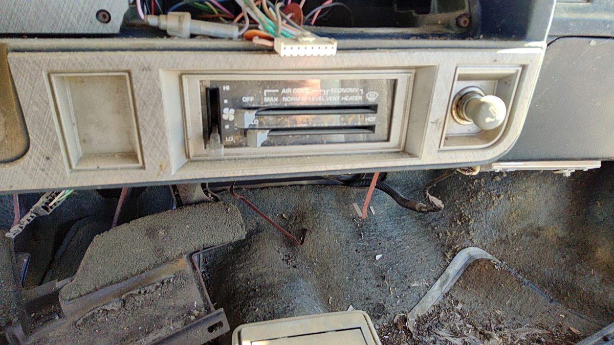 1985 Pontiac Sunbird Temperature Control Module In Dash Heater Ac Head Unit Oem