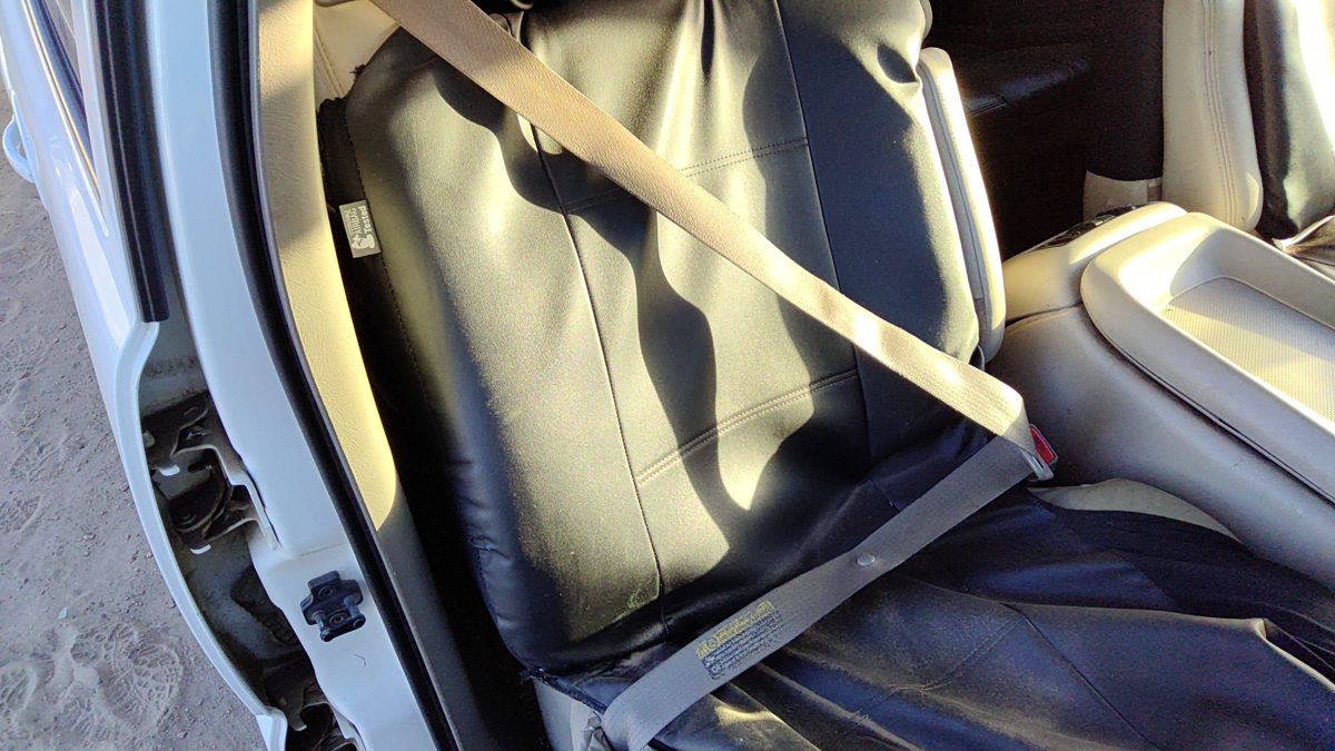 01-02 Suburban Passenger Right Front Seat Belt Retractor Shoulder 922 Light Gray