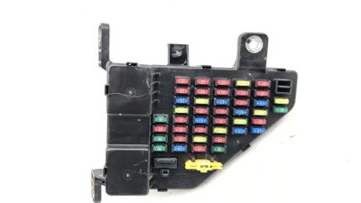 2006 Hyundai Tucson Cabin Fuse Box Oem Dash Power Panel 91110-2E001