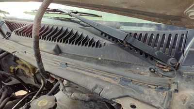 2003-2007 Silverado 1500 Driver Left Windshield Wiper Arm Oem Blade Lever