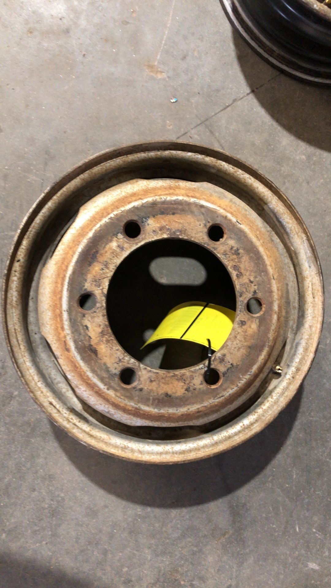 2002-2006 Sprinter Van 3500 15" X 5.50'' -- 6.25'' Pilot Hole Factory Dually Rim