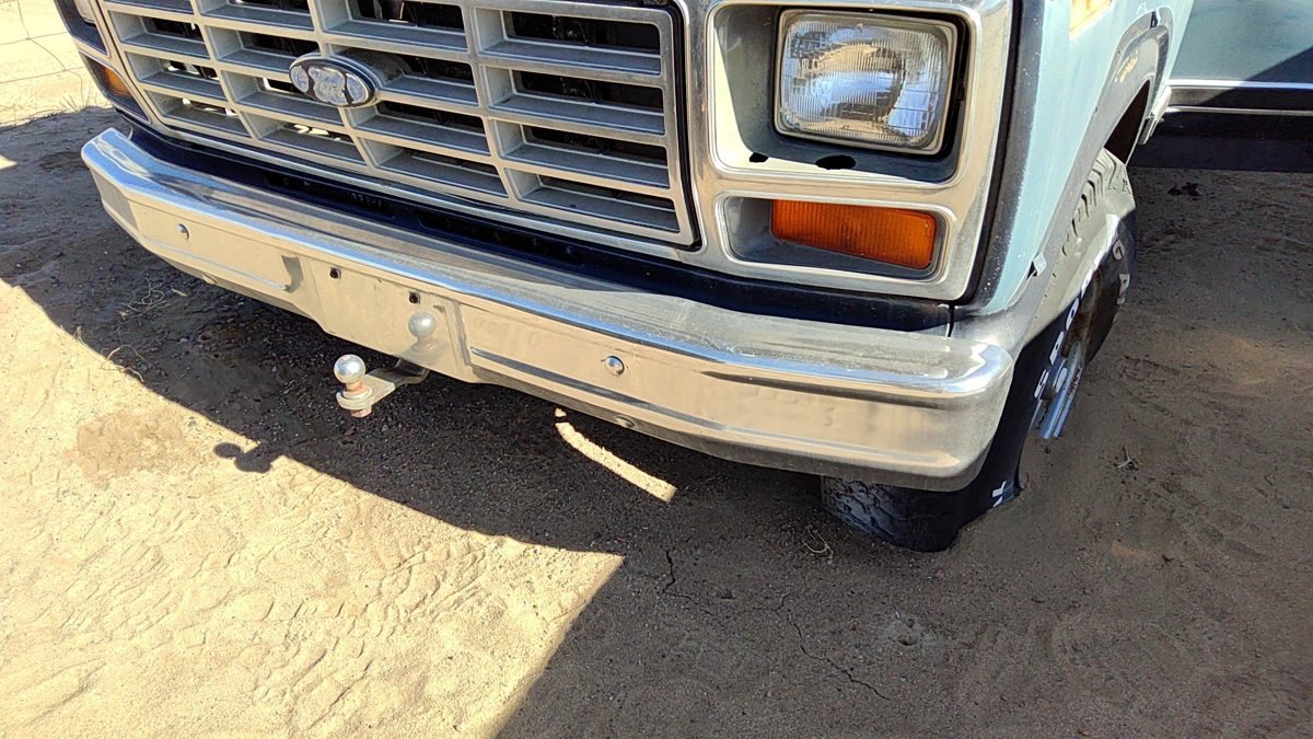 1980-1986 Ford F150 Front Bumper With Brackets Assembly Oem Chrome E1tz17757c