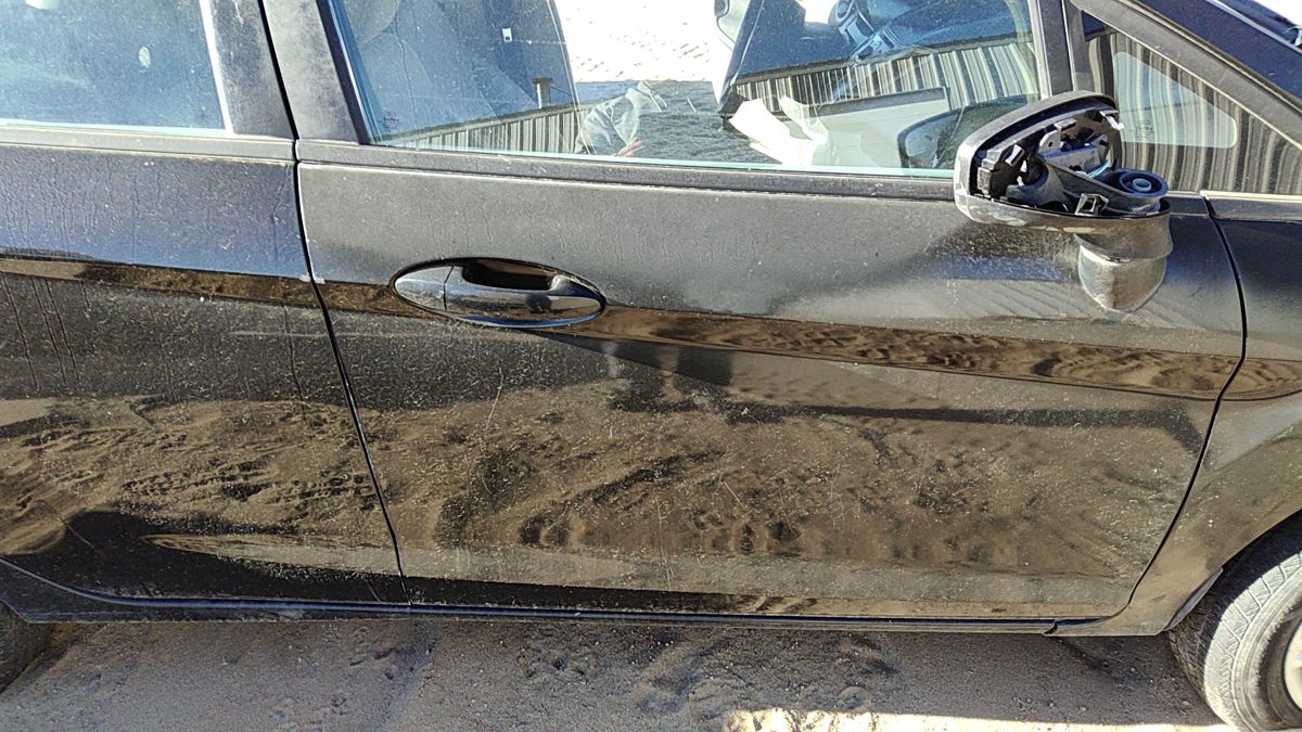 2011 Ford Fiesta Front Door