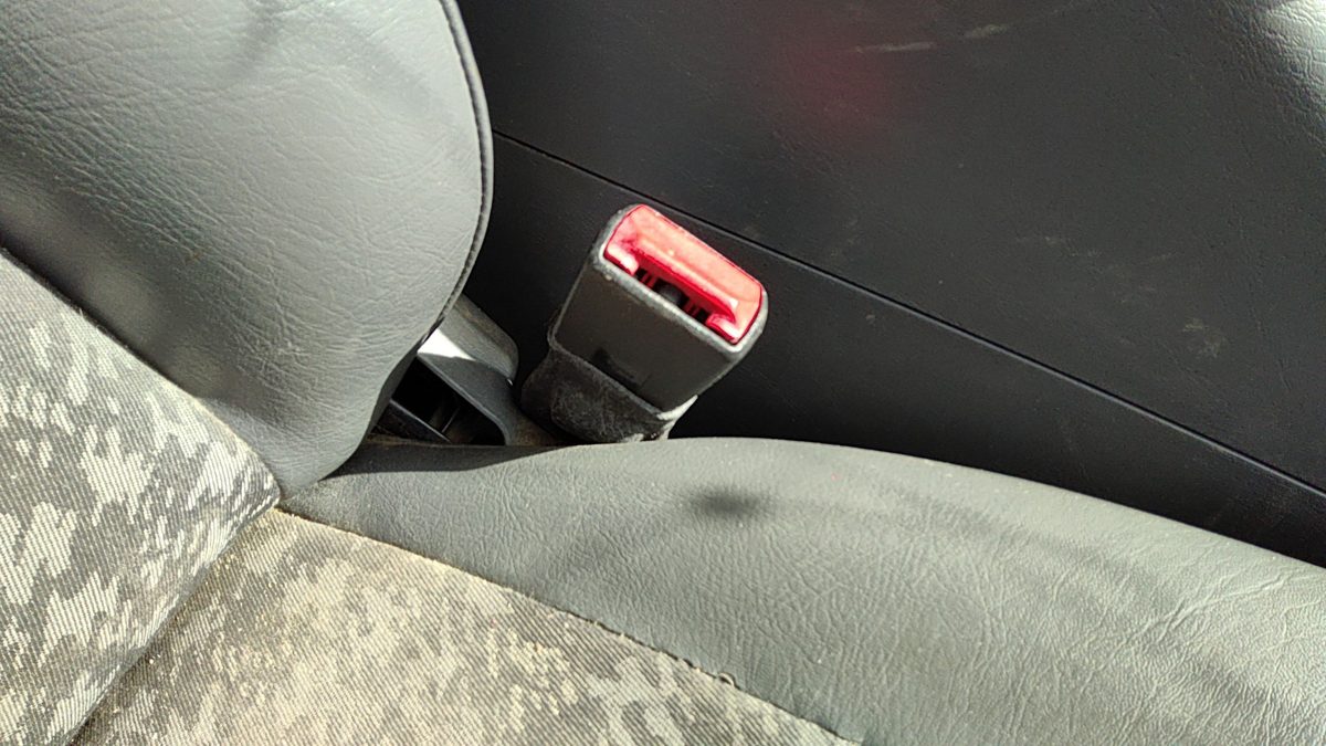 1998-1999 Mercedes Ml320 Passenger Right Front Seat Belt Buckle Receiver Oem