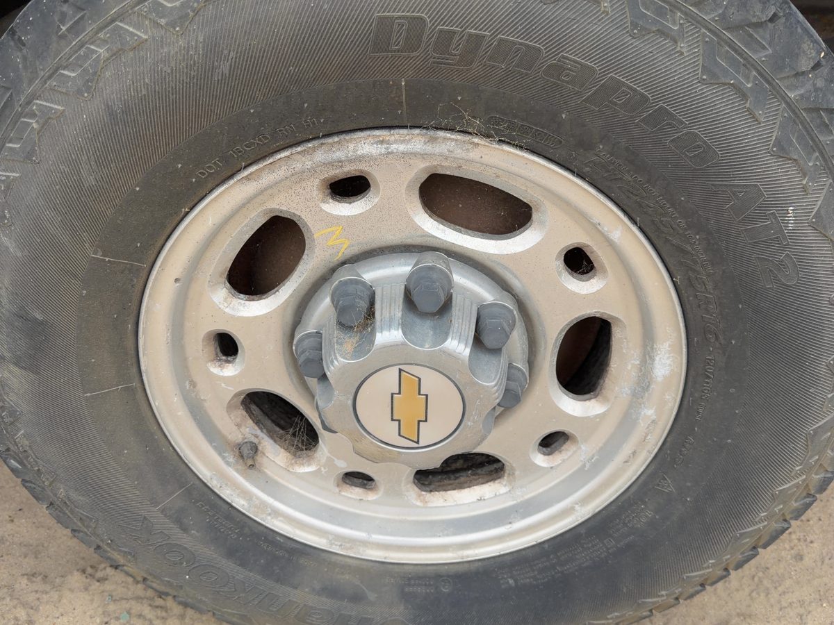 1996-2002 Chevy Express Van 2500 16" Aluminum Wheel Oem Factory 8 Lug Rim Oem #3