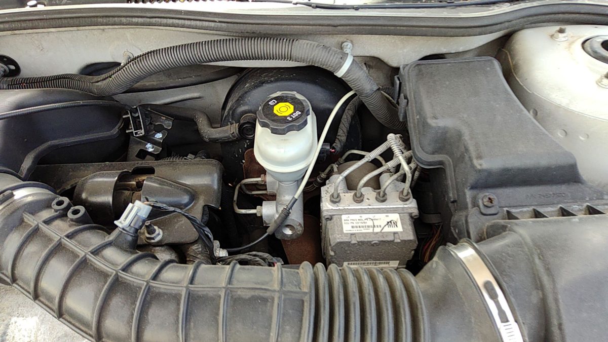2000-2005 Pontiac Sunfire Power Brake Booster With Master Cylinder Pair Set Oem