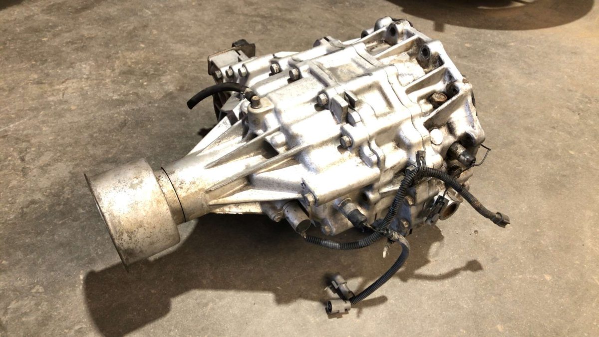 1996-1997 Nissan Hardbody Pickup Transfer Case Assembly Oem 4X4 4Wd Tcase Mt 4X4
