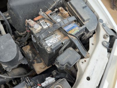 2000 Toyota Camry Battery Tray