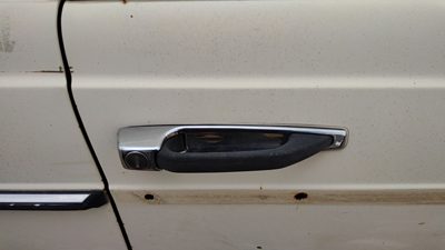 1980 Mercedes 300Td Passenger Right Front Outside Door Handle Oem