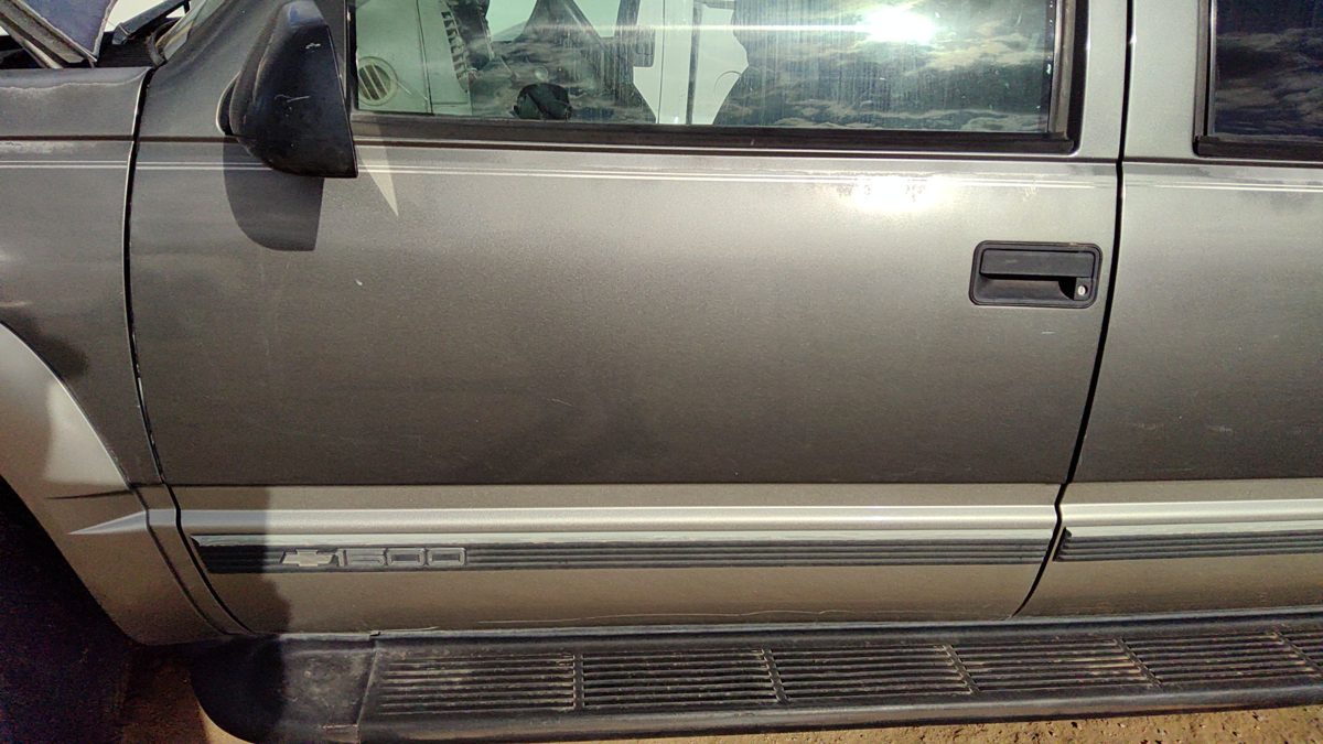 1999 Suburban 1500 Front Door