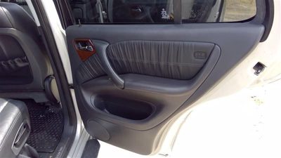 2000-2005 Mercedes Ml500 Passenger Right Rear Back Inside Door Trim Panel Gray