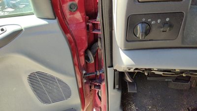 2003 Ford F250 Sd Pickup Front Door Hinge