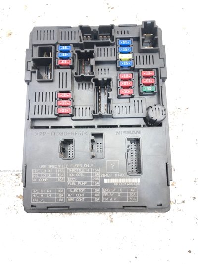 2013-15 Nissan Versa Power Supply Control Module Engine Compartment 284B7 1Hr0c