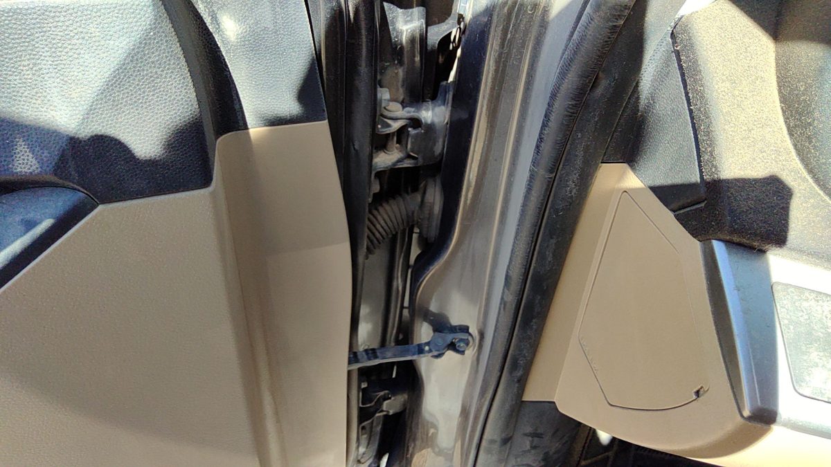 2010 Mazda 3 Front Door Hinge