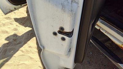 2001-2007 Sierra 1500 Hd Driver Left Rear Door Latch With Rods/Cables Oem Back