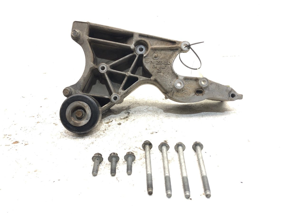 2003 Chevy Suburban Power Steering Mount Bracket OEM AC with Bolts 5.3L 12554030