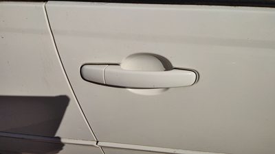 04-08 Chevy New Style Malibu Passenger Right Front Outside Door Handle White 40U