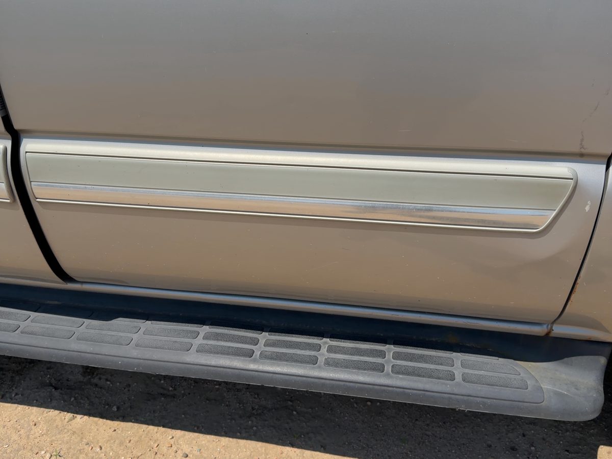 2005 Suburban 1500 Rear Door Moulding