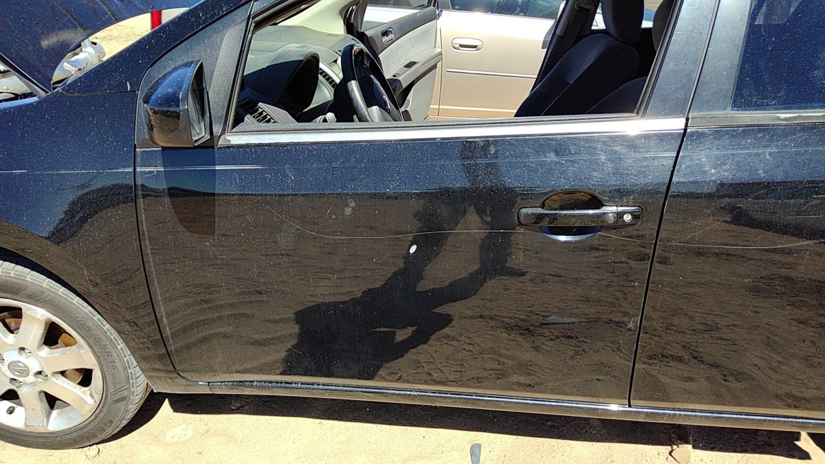 2007 Nissan Sentra Front Door