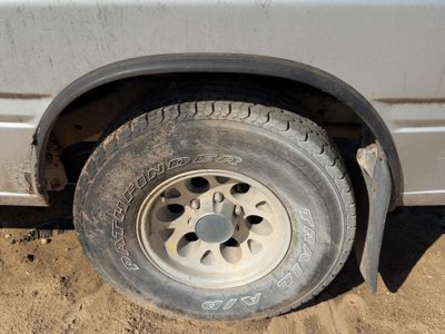 1991 Isuzu Pup Driver Left Rear Wheel Flare Moulding Oem Back Silver